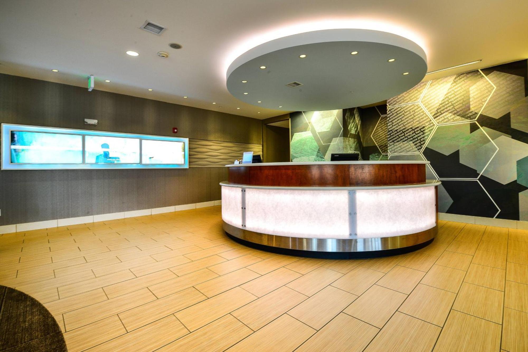 Springhill Suites By Marriott Grand Forks Extérieur photo